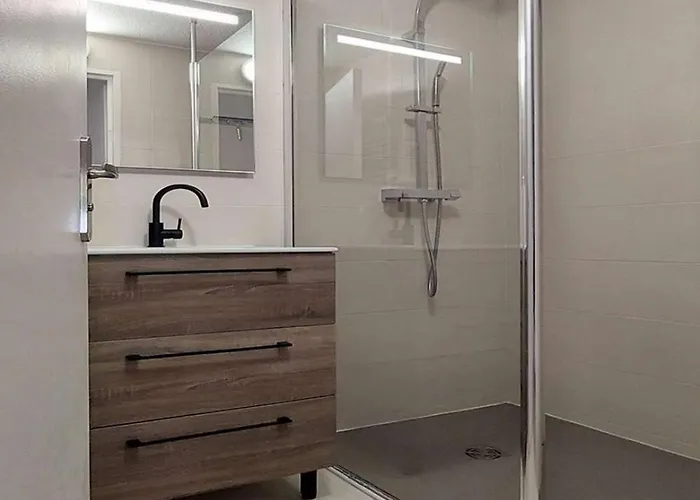 Hacienda I Jolie T4 Avec Clim Piscine Rochelongue Cap D'agde * Agde